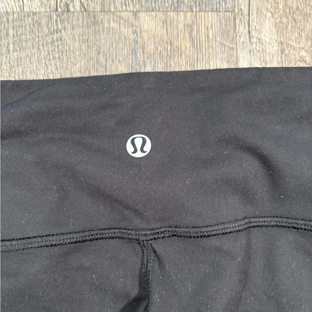 LULULEMON Crop Black Leggings - Picture 3 of 4